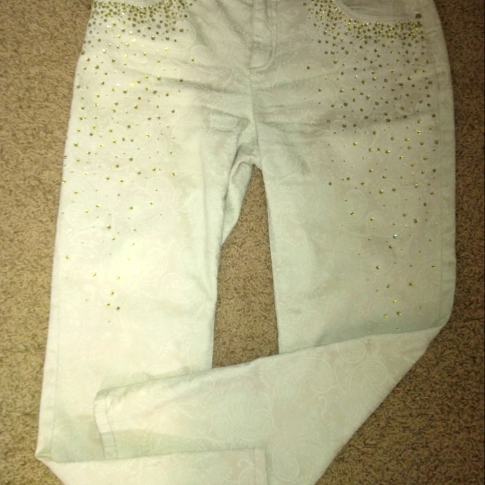 CHICO'S PLATINUM SKIMMER EMBELLISHED JEANS